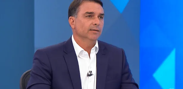 Sakamoto: Flávio se viu sem argumentos e inventou diálogo em reunião