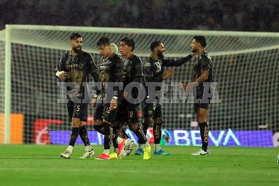 Arañan Pumas un punto en casa ante Necaxa