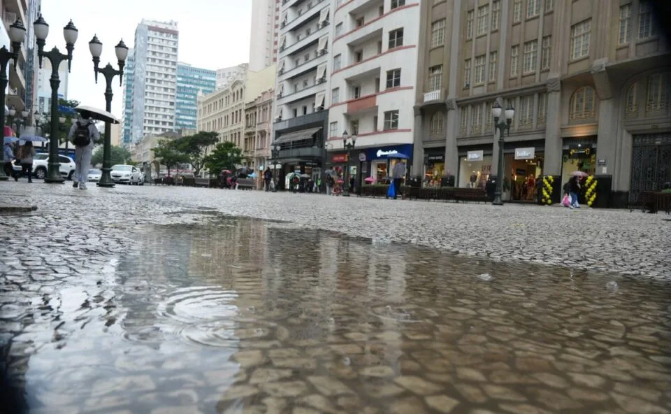 El Niño e calor: primavera terá chuva acima da média e temporais mais frequentes no Paraná, prevê Simepar