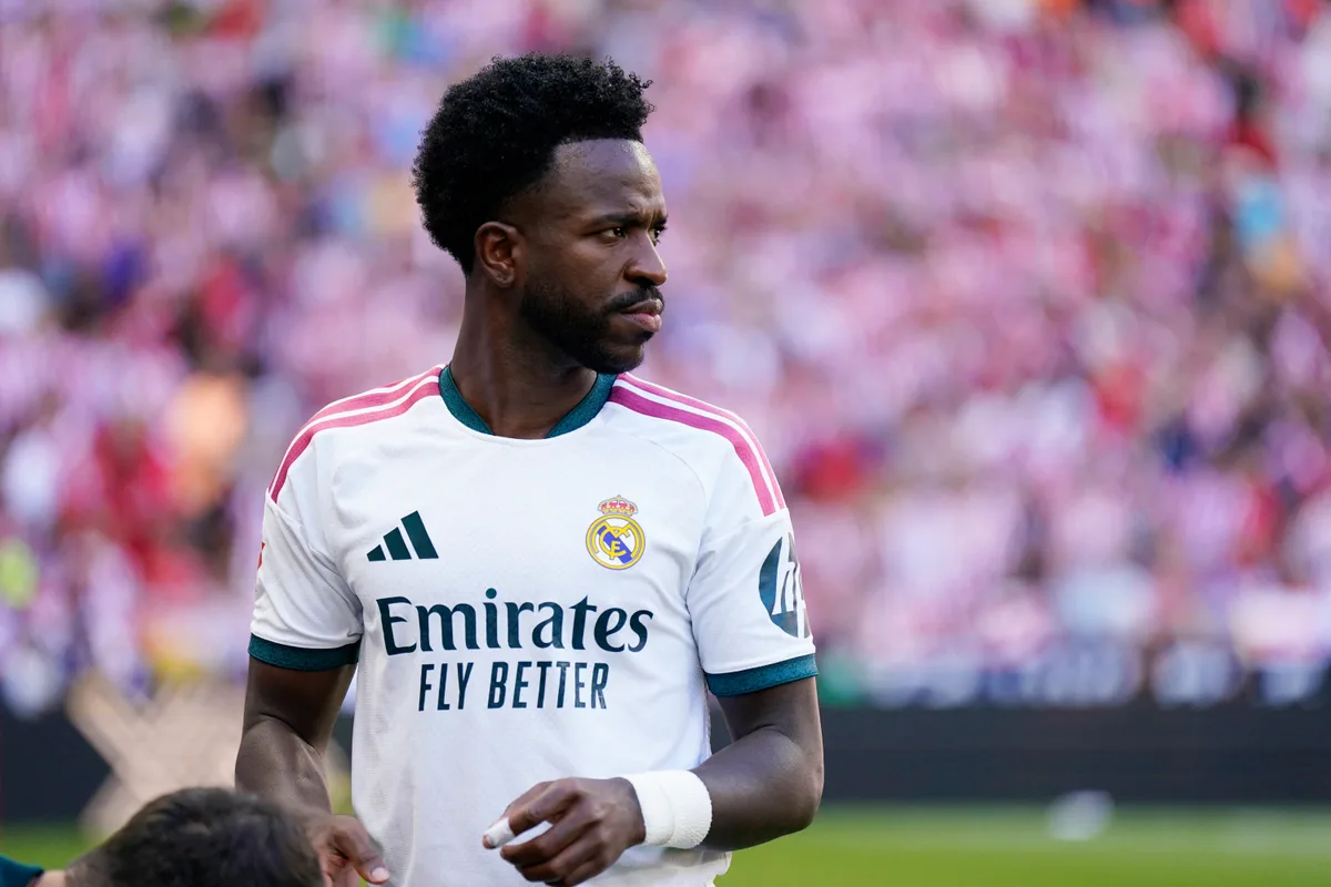 Imprensa de Madri critica Vini Jr em derrota do Real para o Atlético: "Desaparecido"