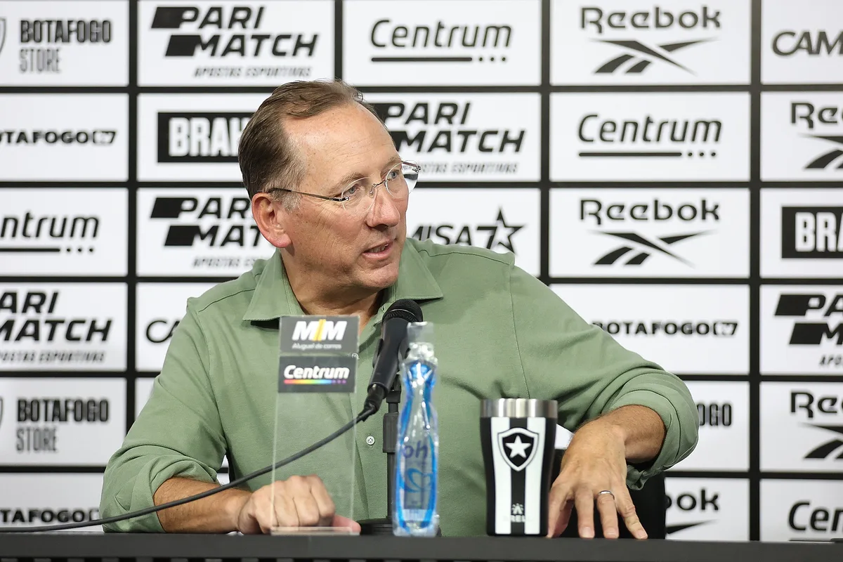 Textor explica processos por retomada de ações do Botafogo e diz que Eagle não contestou alegações