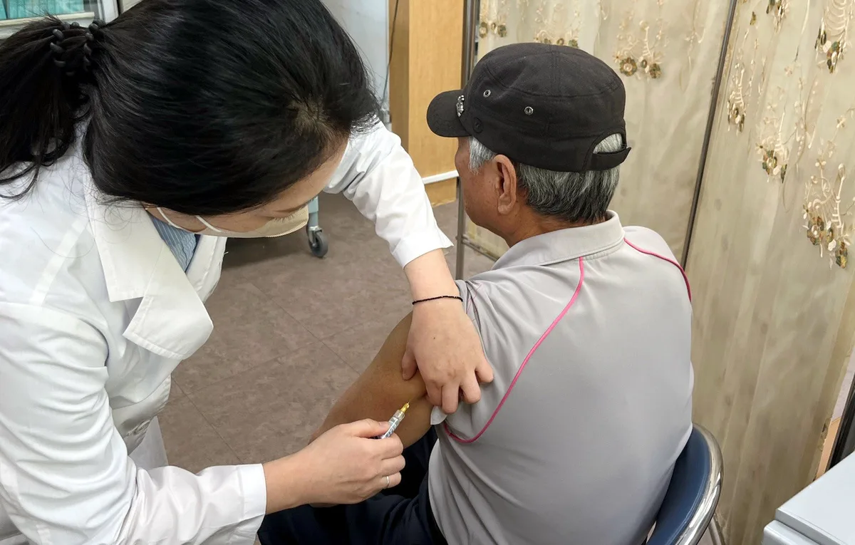 몸 한쪽에 찌릿한 통증…근육통 아닌 ‘대상포진’