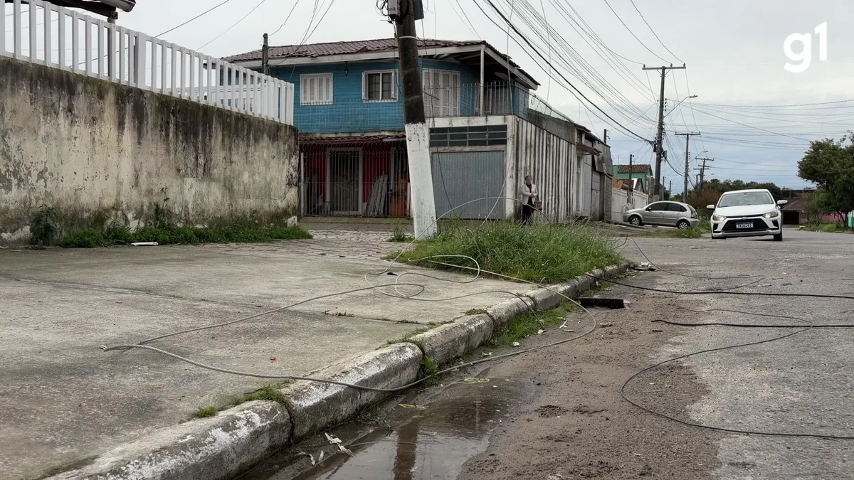 Motociclista morre ao ser atingido por fios caídos após temporal no RS