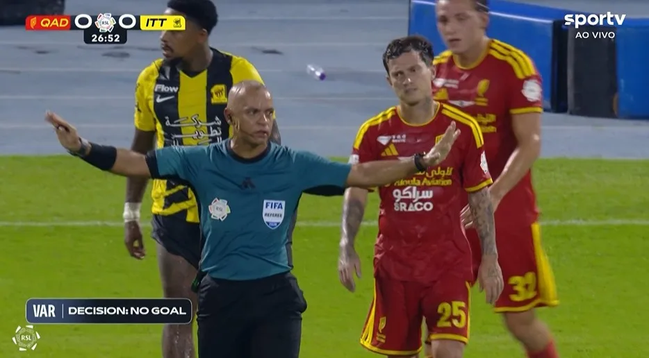 Wilton Sampaio volta a apitar na Arábia Saudita dois anos após jogo histórico do Al-Hilal