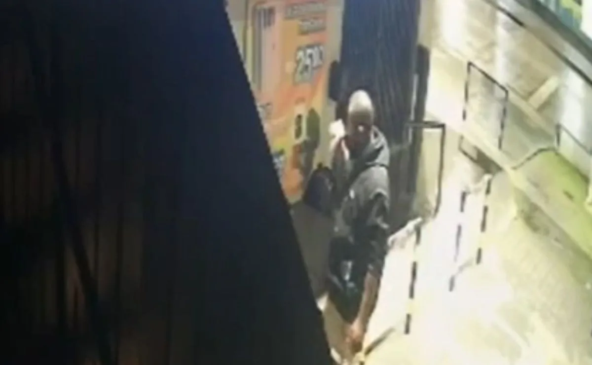 Imagem de câmera de segurança ajudou polícia a esclarecer crime brutal no Sítio Cercado, em Curitiba