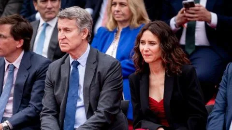 Contradicciones y preguntas sin respuesta: el ático de Ayuso pone en jaque al PP