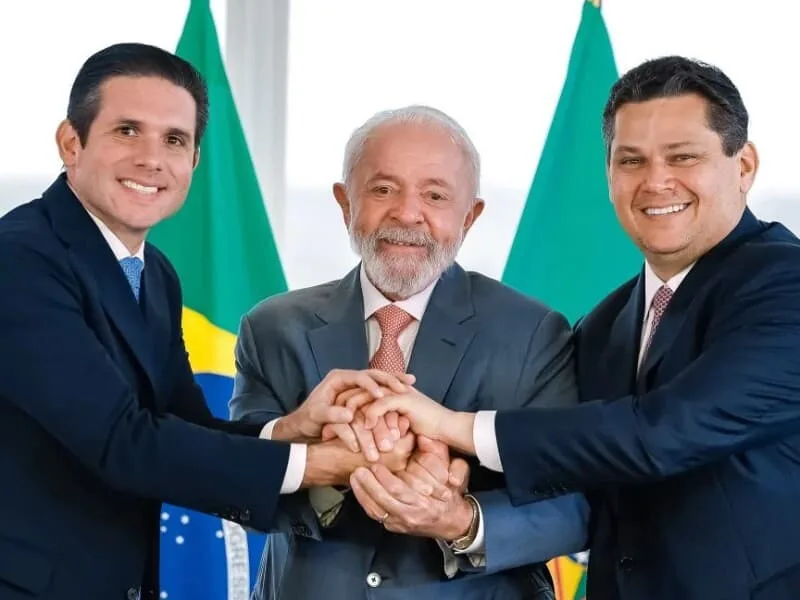 Lula, Motta e Alcolumbre discutem 6x1, PEC da Segurança e terras raras