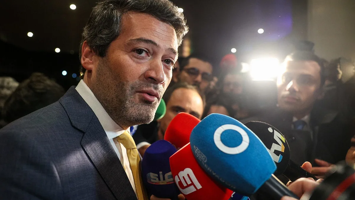 “Adulteração da verdade”: Comissão de Transparência acusa André Ventura de manipular imagens para dizer que deputados não trabalhavam