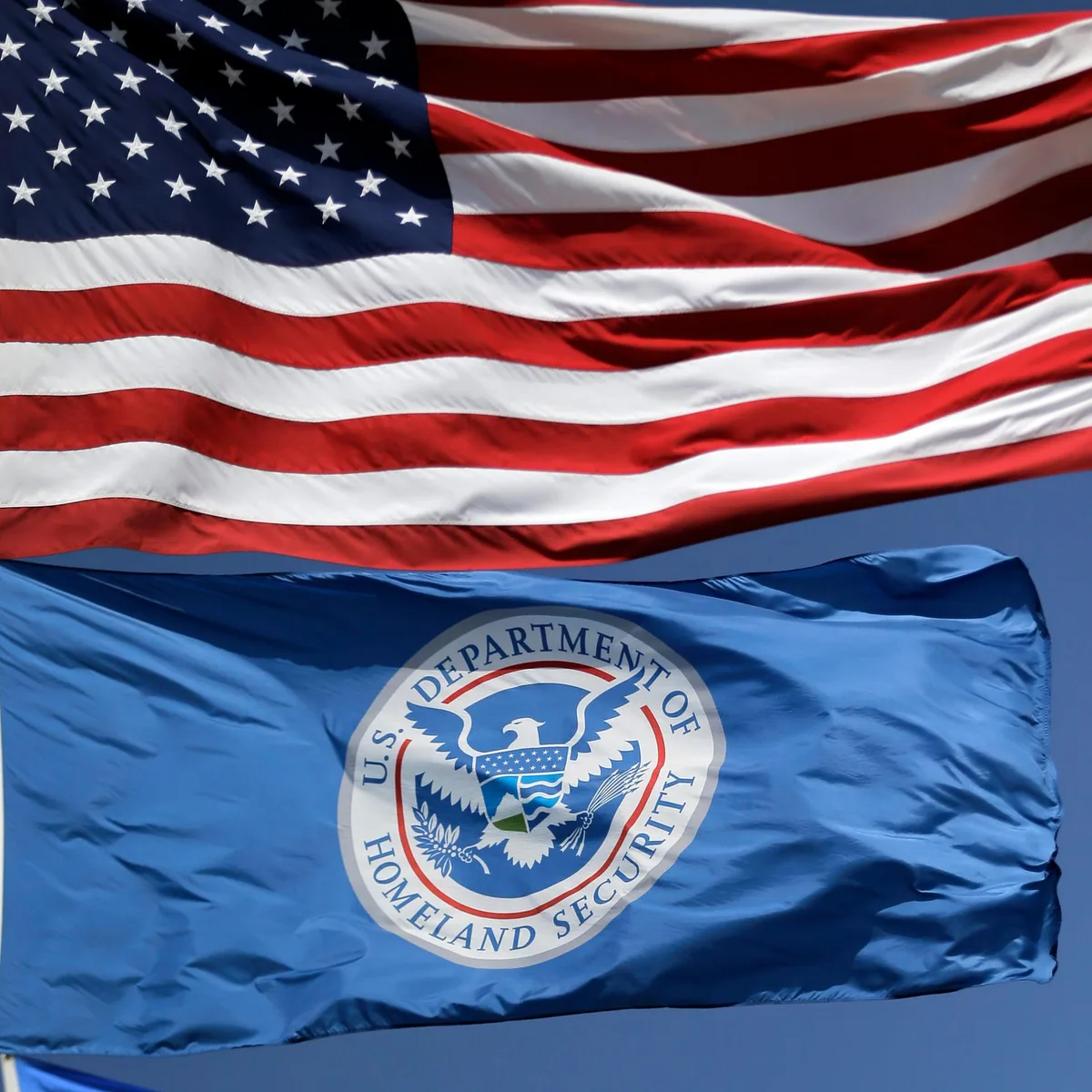 Medienbericht - Operation Puppet Master: US-Heimatschutz spionierte linke Organisationen aus