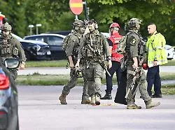 Ein Toter, drei Verletzte: Messerangriff an Schule schockt Schweden