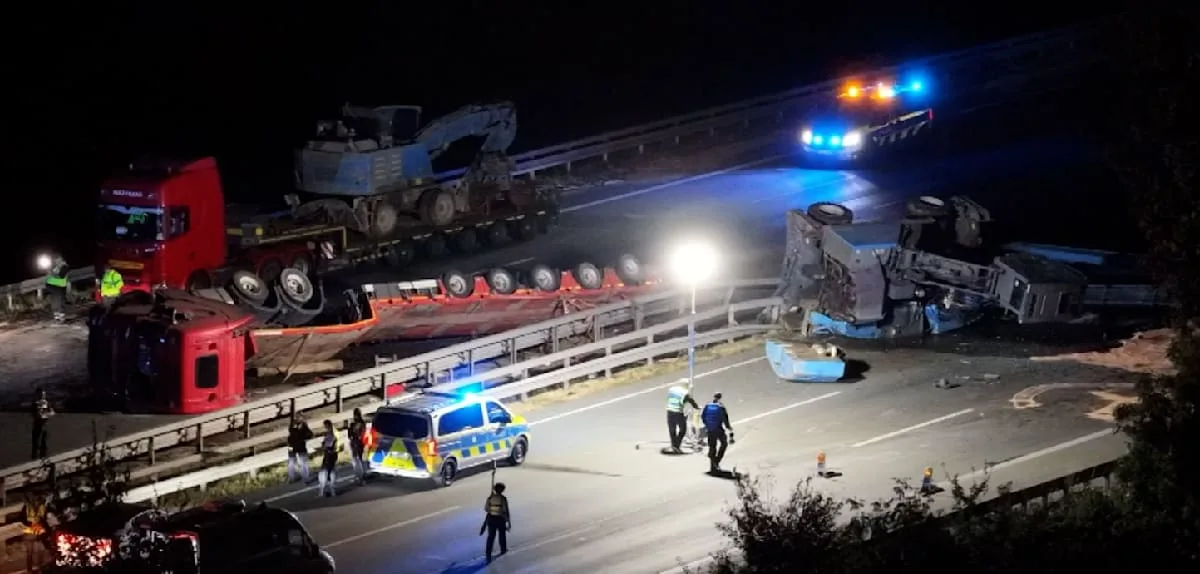 Schwertransporter mit Baukran kippt auf Autobahn um – A2 offenbar den ganzen Tag voll gesperrt