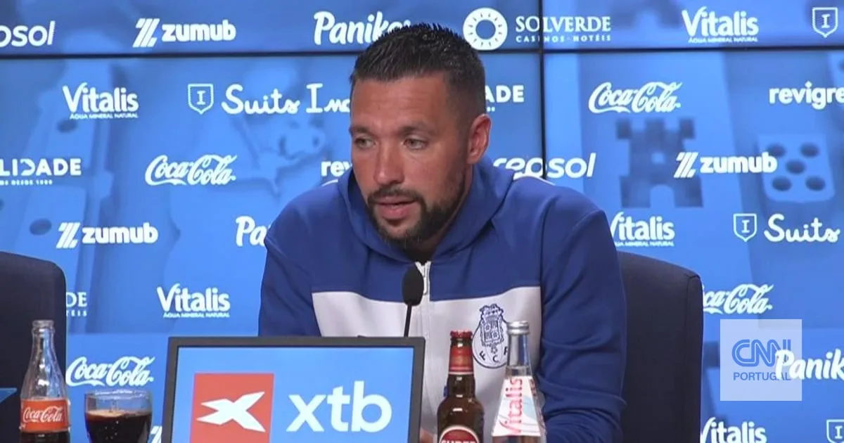 «Giménez? Muitos nomes têm sido associados ao FC Porto, não vou comentar nada»