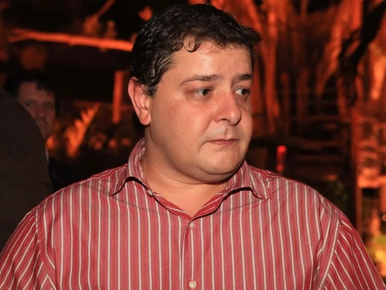 Lulinha aciona TSE por vídeo de IA de Flávio o ligando a roubo do INSS