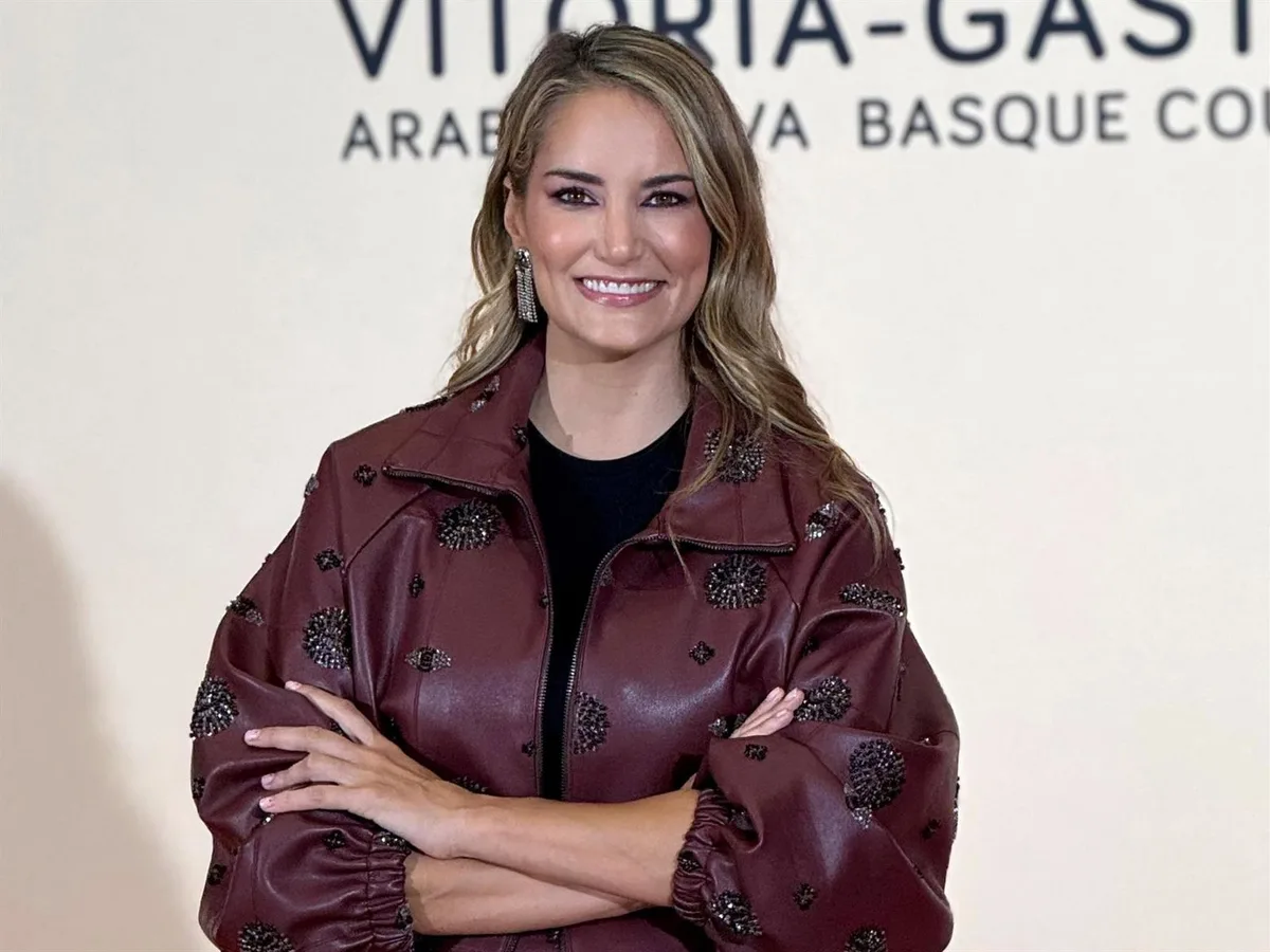 Alba Carrillo abandona ‘El Sótano Club’ en pleno directo para centrarse en La Séptima: “La semana pasada ya estuve enferma del cansancio”