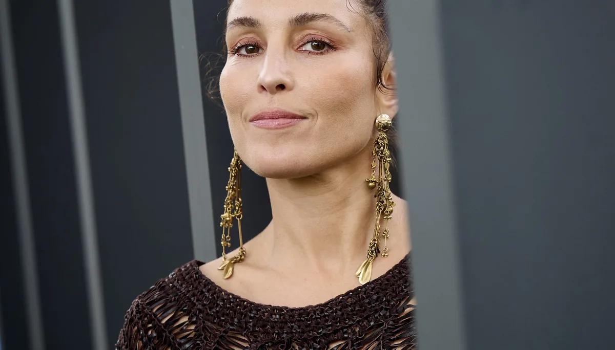 Noomi Rapace, actriz: "Cuando era niña, crecí en un entorno en el que miraba a mi alrededor y pensaba: 'Es como si ya estuvieran todos muertos'"