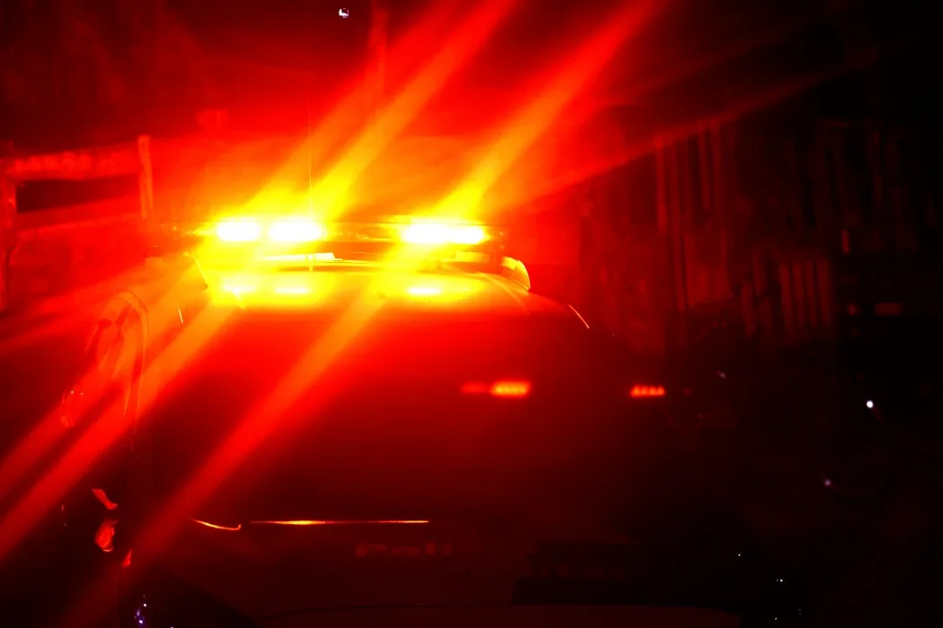 Homem é detido após acidente com ciclomotor em Guarapari