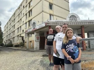 « On n’en voit pas le bout » : déjà échaudés par les travaux de leur rue du Mans, ils sont sans internet depuis 2 mois