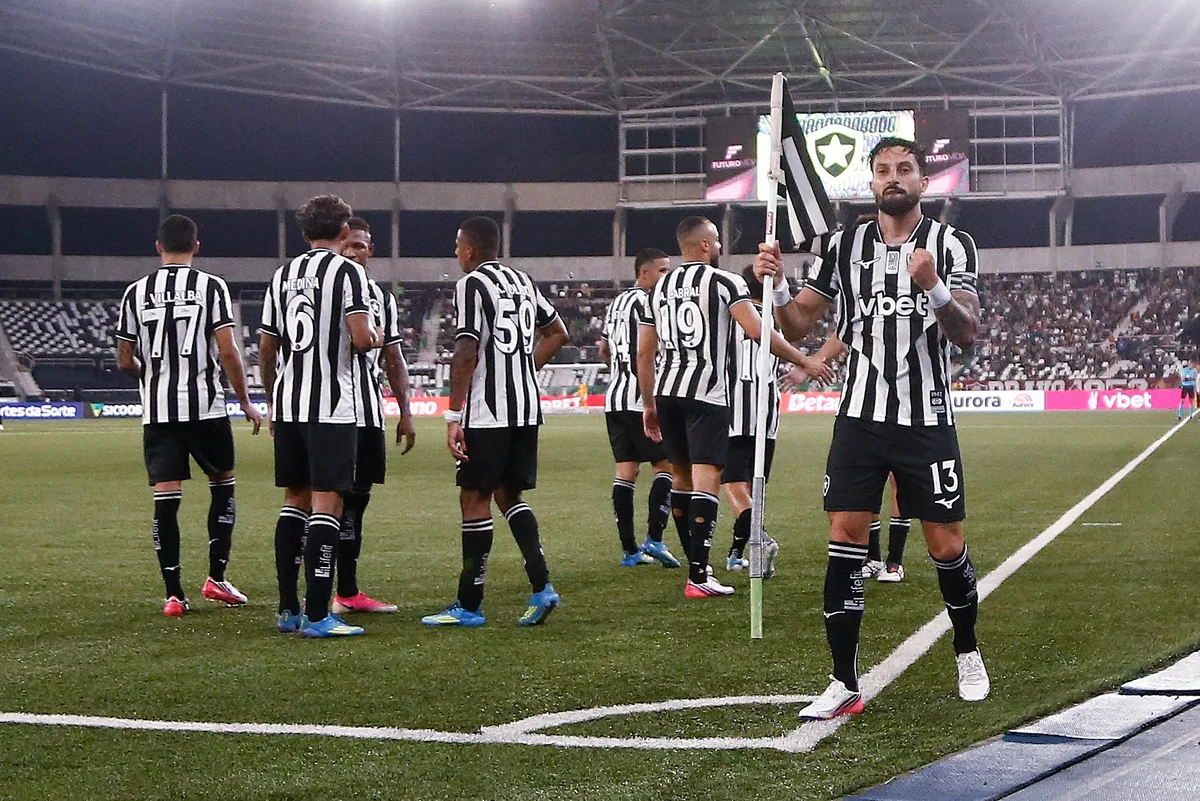 Foco no Brasileirão: como sequência contra top-3 pode virar o ano do Botafogo