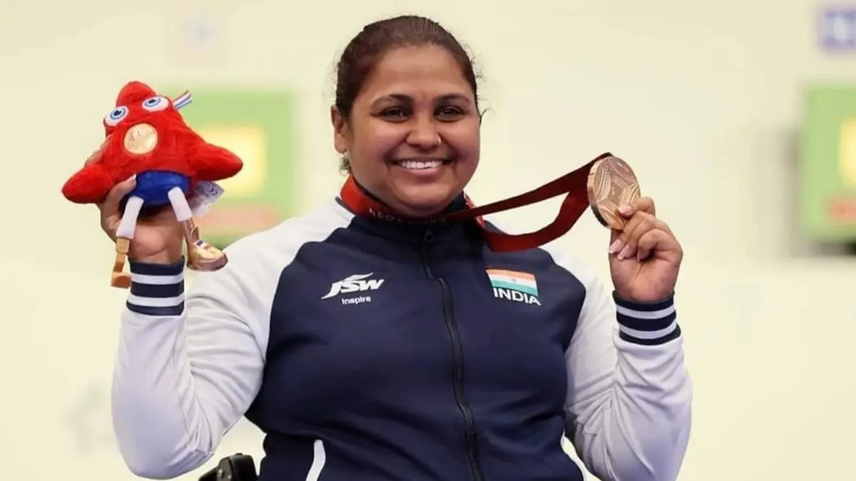 Mona, Avani dominate 10m air rifle as India bring home first gold medal