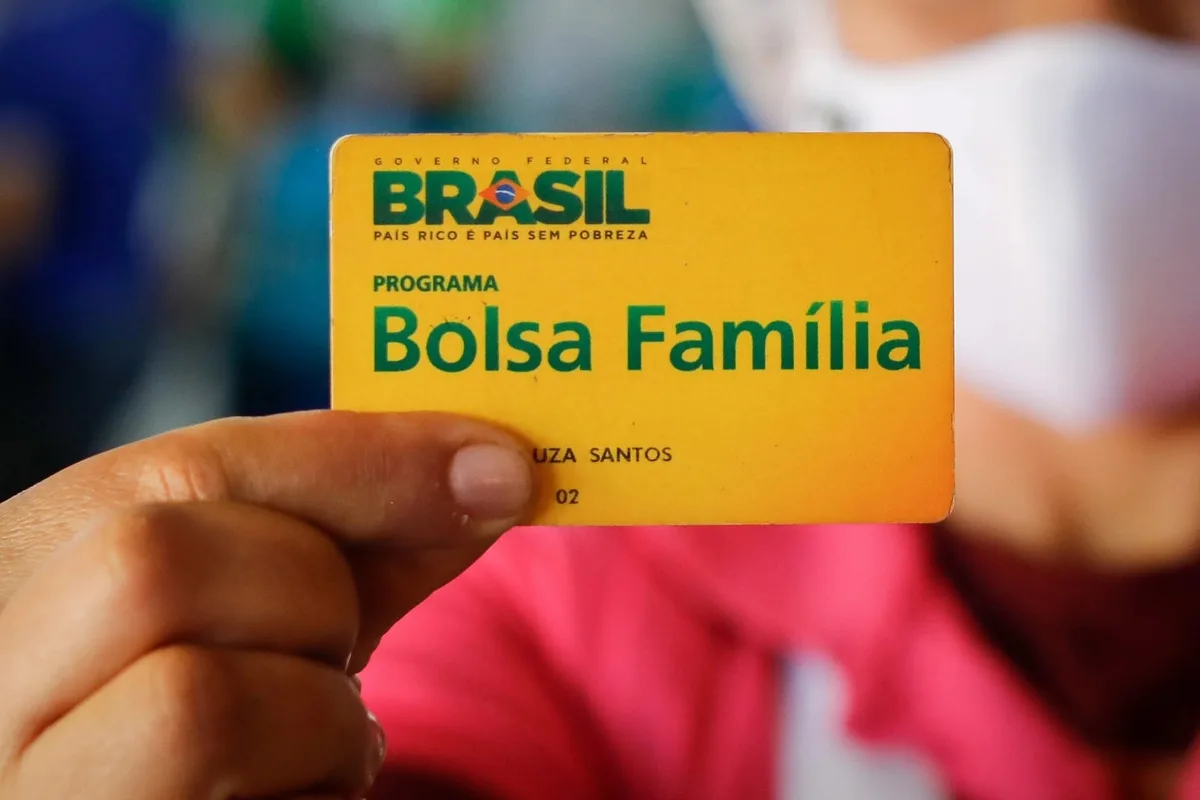 Reajuste do Bolsa Família custará R$ 22,7 bi em 2027