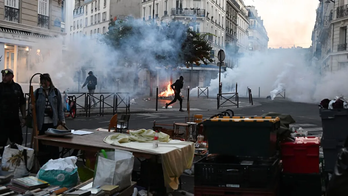 Live-Ticker zu Frankreich-Krawallen - Weltberühmter Louvre wegen Protesten geschlossen