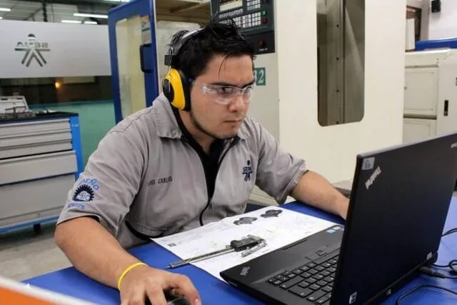 Sena abrió 7.145 cupos para estudiar gratis en Bogotá en 2026: así puede inscribirse en la última convocatoria presencial del año