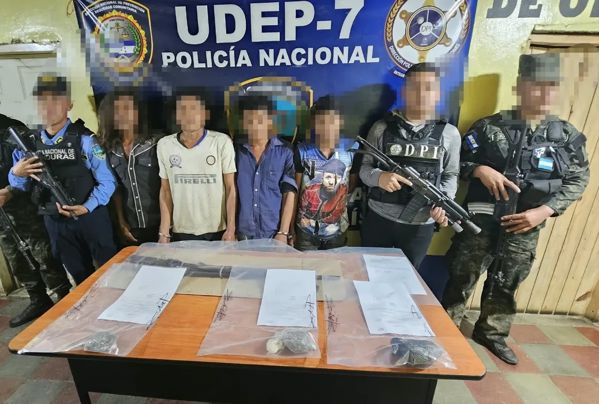 Capturan a cuatro nicaragüenses por presunto tráfico de drogas y portación ilegal de armas en Trojes