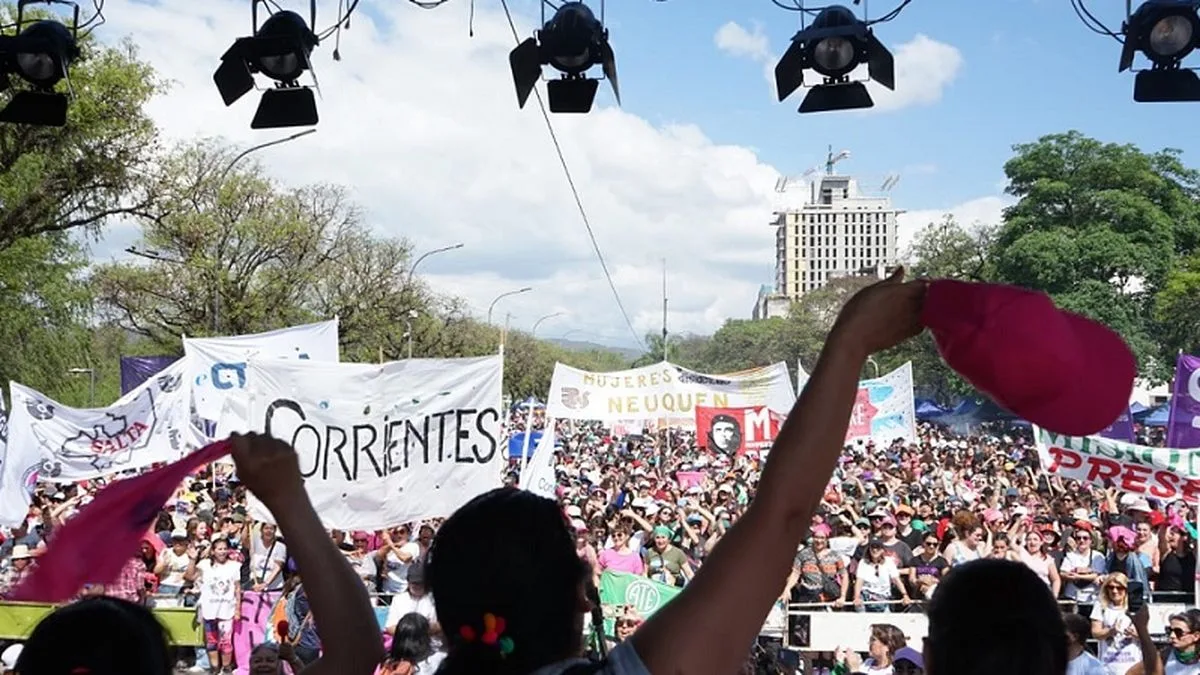 Córdoba recibe al Encuentro Plurinacional de Mujeres con puentes de diálogo con Martín Llaryora y Daniel Passerini