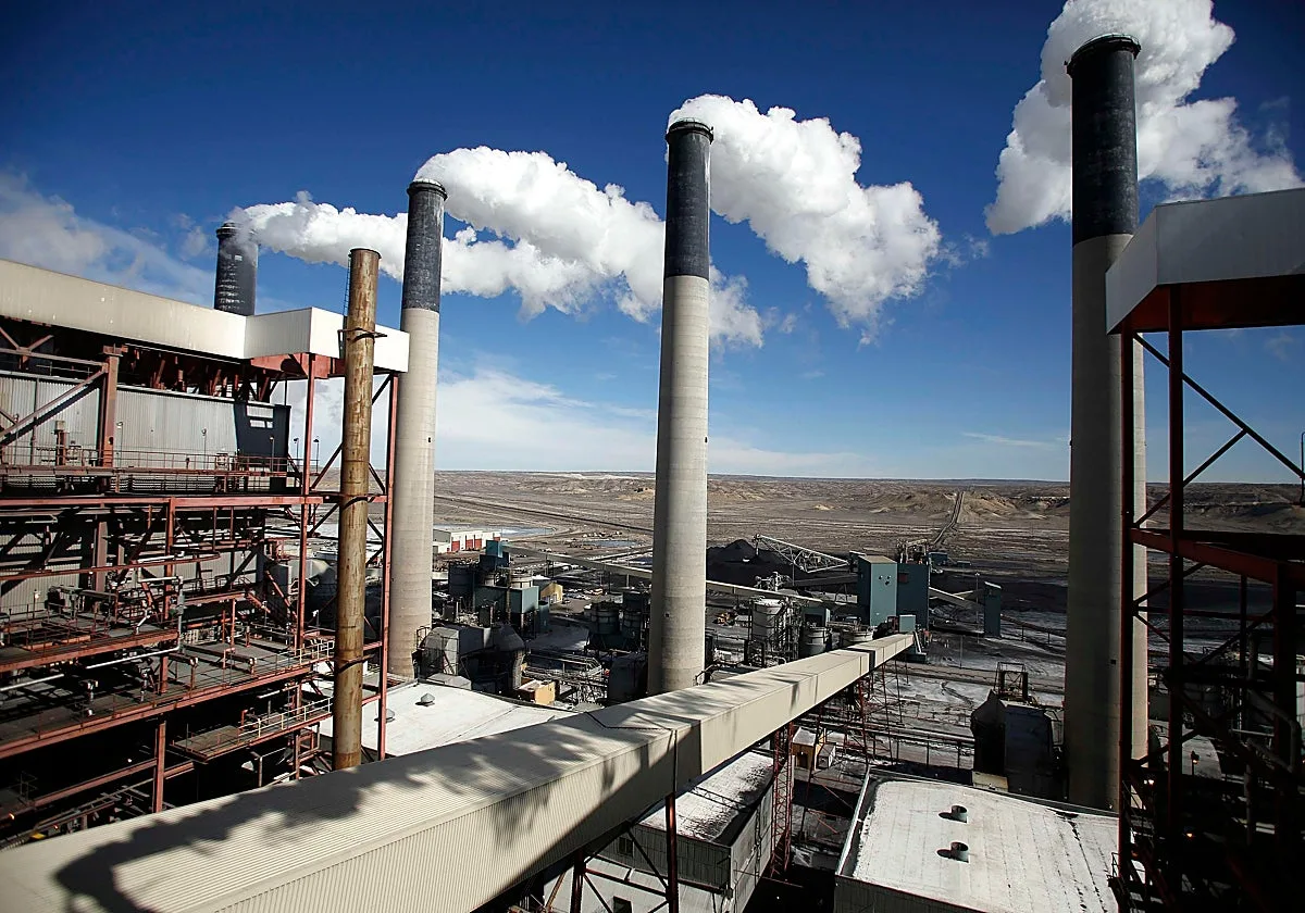 Trump elimina los límites a las emisiones de las plantas energéticas de carbón y gas