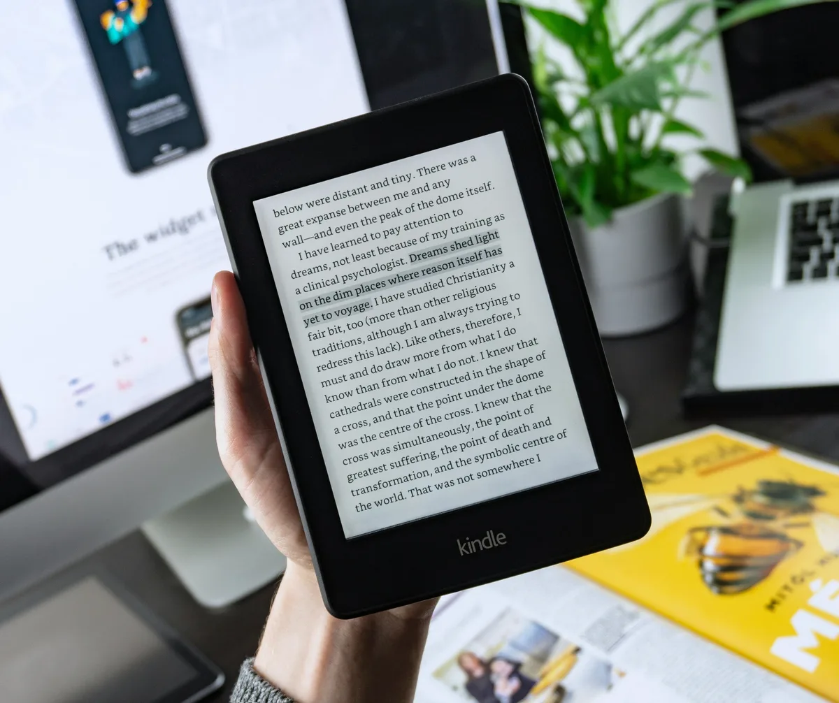 'Encha Seu Kindle' oferece mais de 8 mil e-books em promoção hoje; veja como baixar