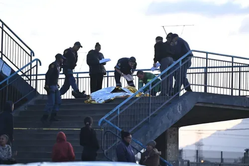 Man shot dead at Bonteheuwel station after leaving gangsterism behind