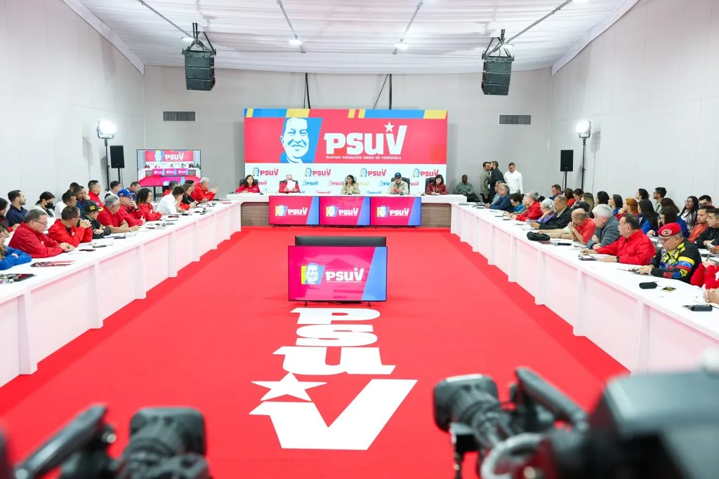 Delcy Rodríguez lideró encuentro con la Dirección Nacional del Psuv y Jpsuv