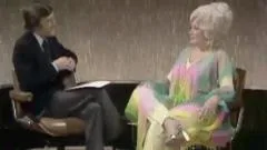 'We used flour for powder' - Dolly reflects on early life in 1979 BBC interview