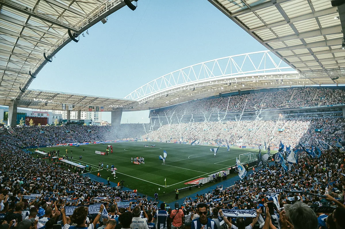 FC Porto inicia esta quarta-feira venda de bilhetes para jogo com o Benfica. Ingressos entre 20 e 160 euros