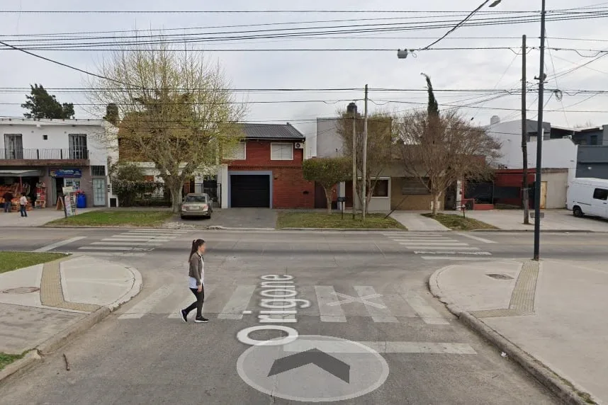 Un jubilado murió mientras se enfrentaba a cinco encapuchados que entraron a robar en su casa de Bernal Oeste