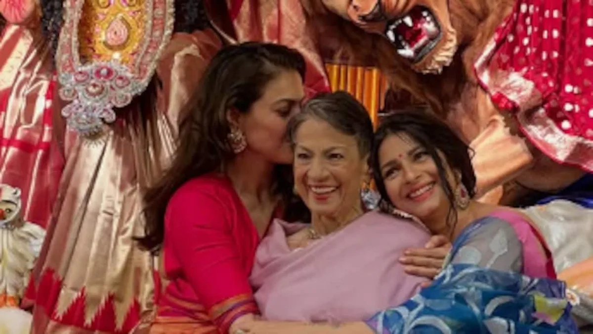 Durga Puja 2026: Kajol, Tanuja And Tanishaa Celebrate 'Maa' Festive Way
