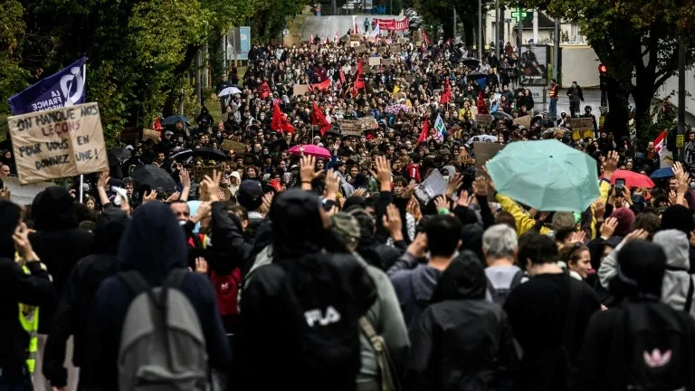 Mouvement des lycéens: 71.500 manifestants recensés et 504 personnes interpellées ce jeudi