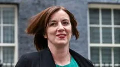 Phillipson sets up 'class unit' as social mobility advisers ditched