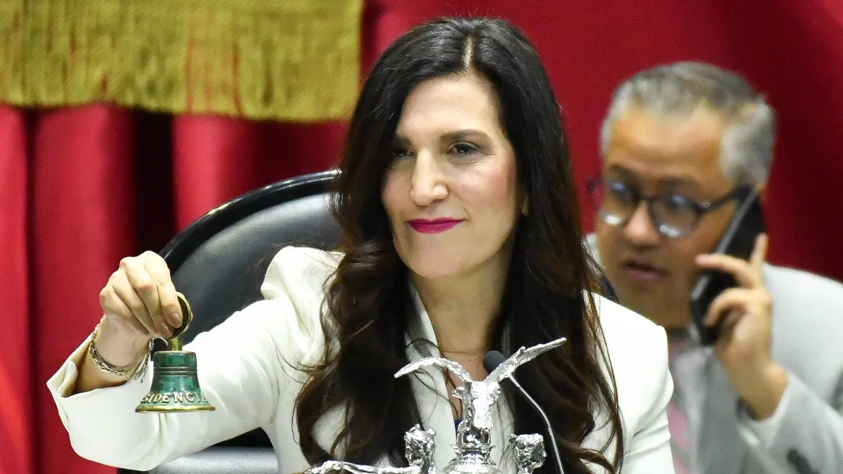 Kenia López Rabadán aclara que al Partido Verde le toca la presidencia de la Cámara de Diputados