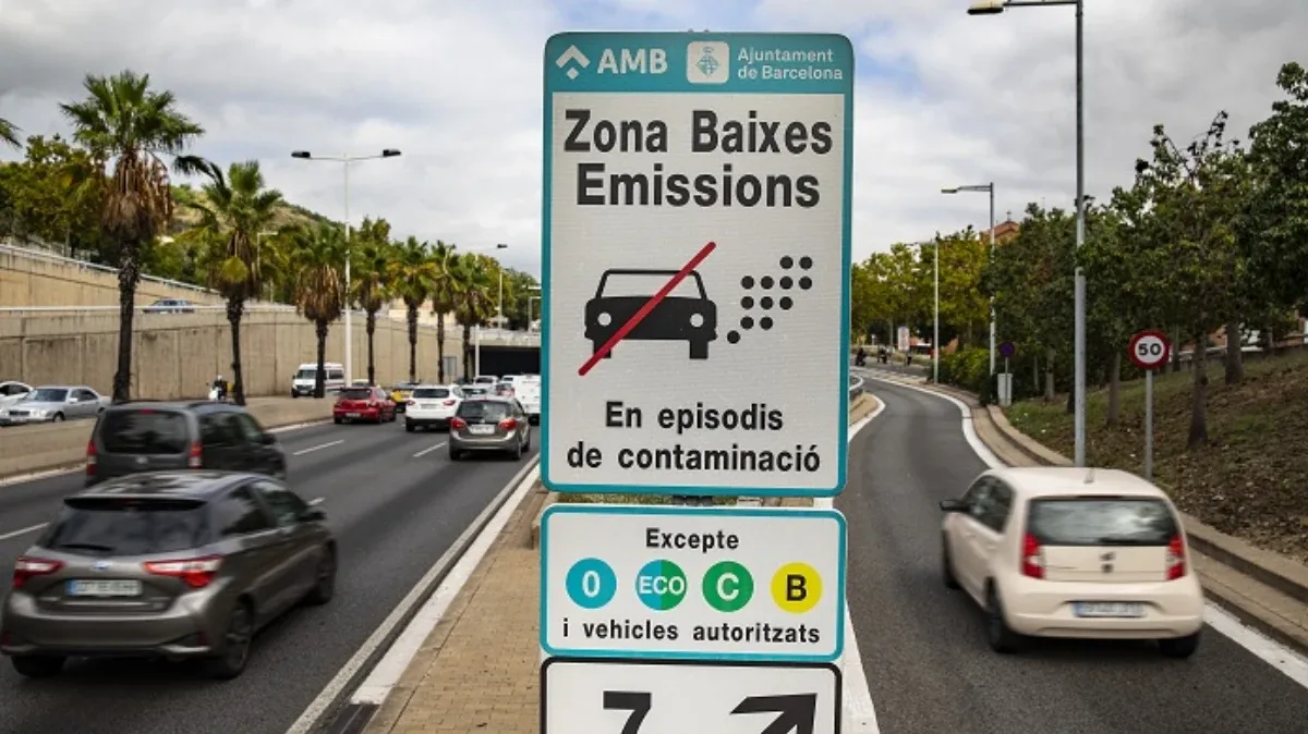 Vai viajar para Espanha de carro? Atenção às ZBE e às multas de 200 euros