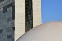 Veritá: Bruno Bolsonaro e Fernando Máximo lideram corrida ao Senado em RO