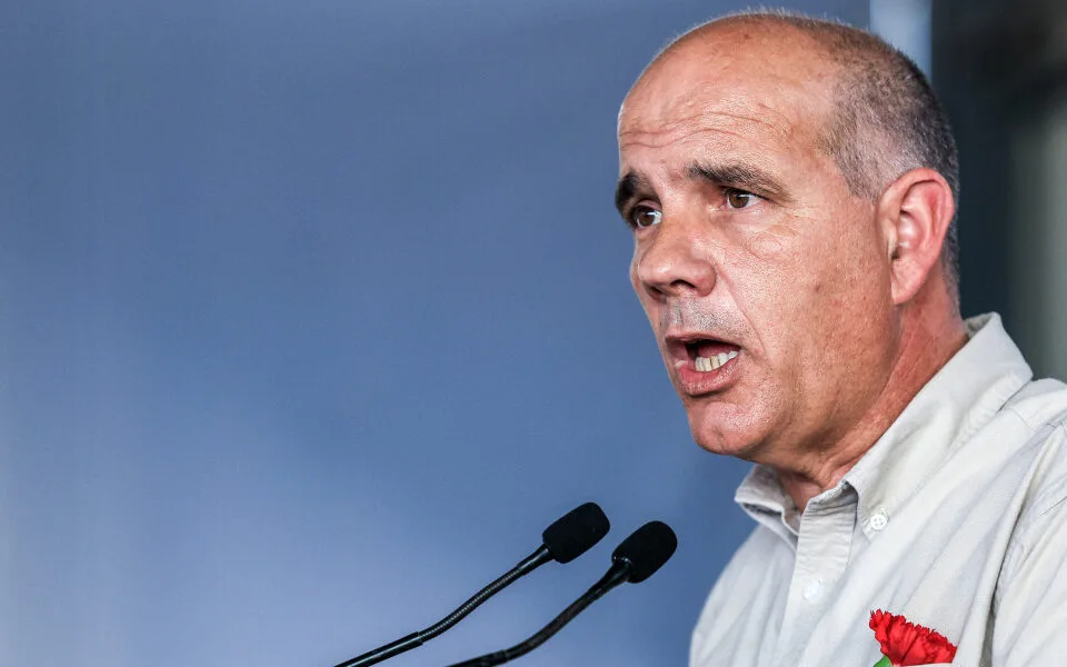 PCP exige medidas gerais contra subida do custo de vida e antevê oposição ao OE2027
