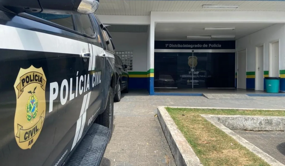 Mulher trans é presa suspeita de atacar idoso alemão, arrancar orelhas e causar lesões nos olhos em Manaus