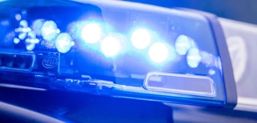 Moosburg: 16-Jähriger klettert auf Zugdach und wird schwer verletzt