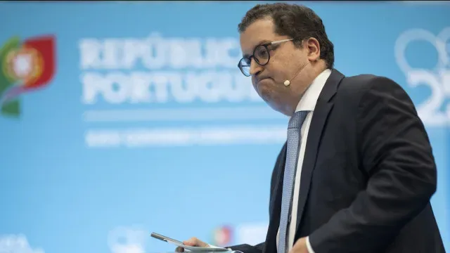 "O PS assumiu a responsabilidade. Não pode agora desvirtuar o OE"