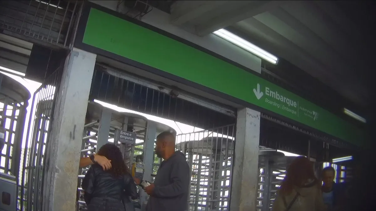 Créditos do Jaé e do Riocard são revendidos ilegalmente no Rio; veja flagrantes
