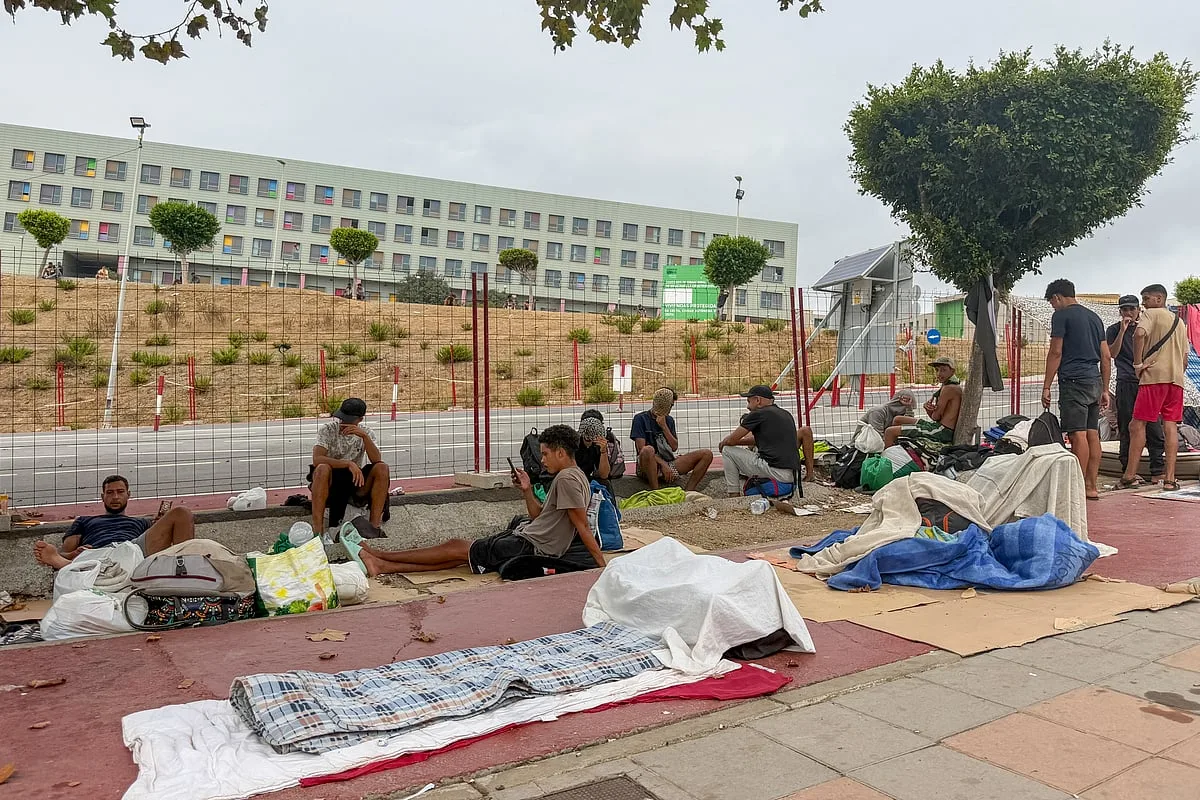 Espanha estima que até 3.500 migrantes continuem nas ruas de Ceuta, entre eles 700 menores