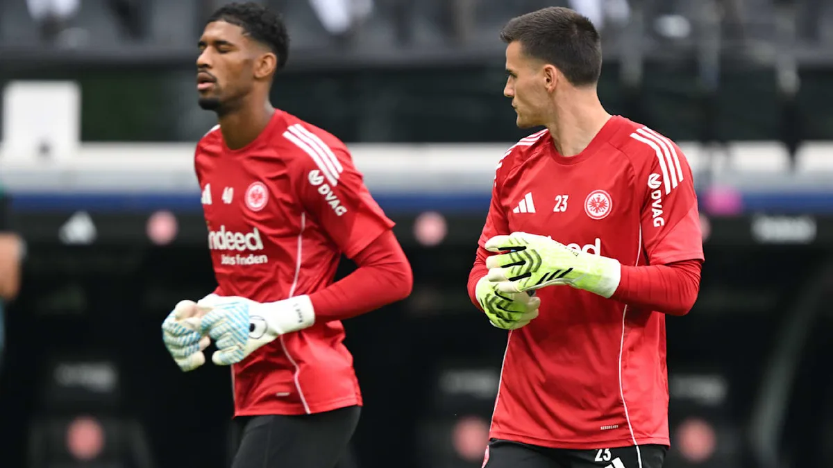 Santos und Zetterer weg für Atubolu? - Die Wahrheit hinter Eintrachts Torwart-Chaos