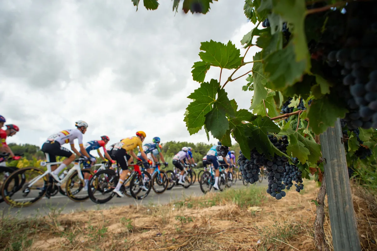 Brennan vence al esprint en el día de los mortales en La Vuelta