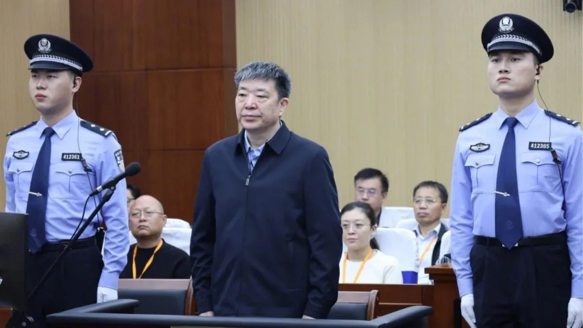 Ex-prefeito de epicentro da Covid-19 é condenado a 14 anos de prisão por corrupção em esquema de R$ 50 milhões na China